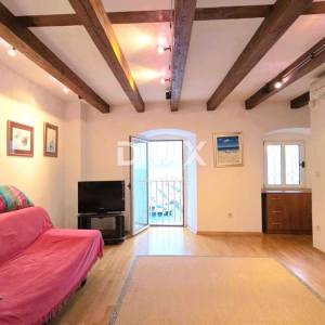 OPATIJA, VOLOSKO - vila s predivnim pogledom , 1. red do mora, 240m2