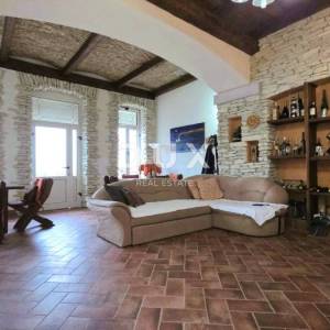 OPATIJA, VOLOSKO - vila s predivnim pogledom , 1. red do mora, 240m2