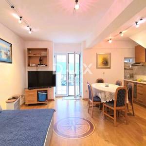 OPATIJA, VOLOSKO - vila s predivnim pogledom , 1. red do mora, 240m2
