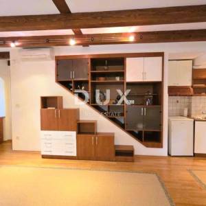 OPATIJA, VOLOSKO - vila s predivnim pogledom , 1. red do mora, 240m2