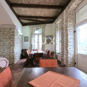 OPATIJA, VOLOSKO - vila s predivnim pogledom , 1. red do mora, 240m2
