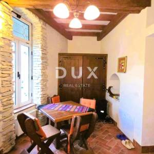 OPATIJA, VOLOSKO - vila s predivnim pogledom , 1. red do mora, 240m2