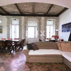 OPATIJA, VOLOSKO - vila s predivnim pogledom , 1. red do mora, 240m2
