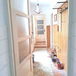 OTOK CRES, GRAD CRES - Kuća u gradskoj jezgri za obnovu