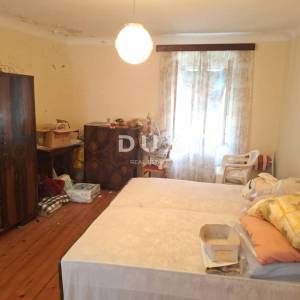 OTOK CRES, GRAD CRES - Kuća u gradskoj jezgri za obnovu