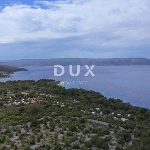 OTOK CRES, GRAD CRES - Zemljište za hotel 100 m od mora