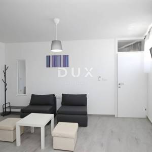 OTOK KRK, BAŠKA - Dva apartmana prvi red do mora
