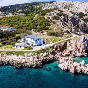 OTOK KRK, BAŠKA - Stan 1. red do mora s panoramskim pogledom
