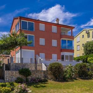 OTOK KRK, ČIŽIĆI - Apartman prvi red do mora s panoramskim pogledom na uvalu Soline