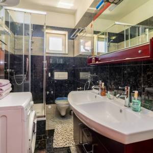 OTOK KRK, ČIŽIĆI - Apartman prvi red do mora s panoramskim pogledom na uvalu Soline