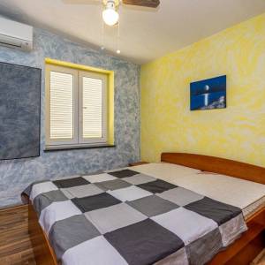 OTOK KRK, ČIŽIĆI - Apartman prvi red do mora s panoramskim pogledom na uvalu Soline