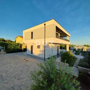 OTOK KRK - Ekskluzivna vila + projekt