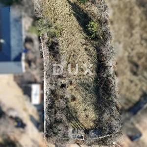 OTOK KRK, GARICA - Pravilno građevinsko-poljoprivredno zemljište, ravne konfiguracije, idealno za luksuznu vilu s bazenom...