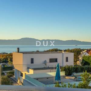 OTOK KRK, MALINSKA – samostojeća vila s bazenom, pogledom na more i punom mjerom privatnosti