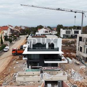 OTOK KRK, NJIVICE - Ekskluzivna novogradnja, penthouse s krovnim bazenom!