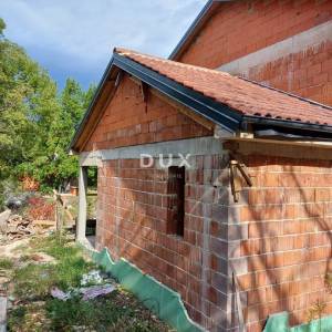 OTOK KRK, okolica Šila - Samostojeća kuća, započeta gradnja