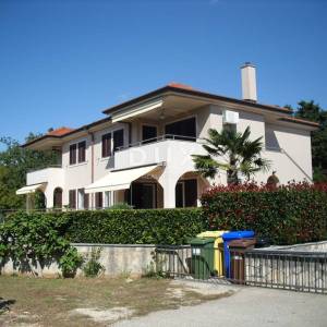 OTOK KRK, PINEZIĆI - Apartman 73 m2 sa pogledom na more