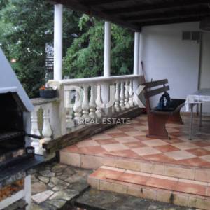 OTOK KRK, RISIKA - Dvojna kuća sa 2 apartmana