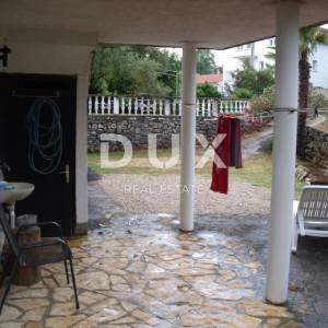 OTOK KRK, RISIKA - Dvojna kuća sa 2 apartmana