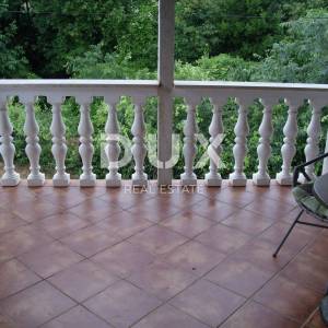 OTOK KRK, RISIKA - Dvojna kuća sa 2 apartmana