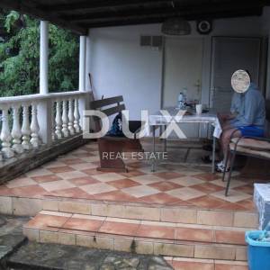OTOK KRK, RISIKA - Dvojna kuća sa 2 apartmana