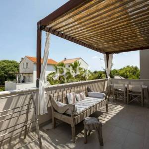 OTOK LOŠINJ, NEREZINE - Investicijska prilika! Apartman u kompleksu, mogućnost rental programa