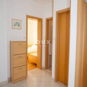 OTOK PAG, PAG - Kuća s 5 apartmana i uhodanim turističkim poslovanjem, 511m2