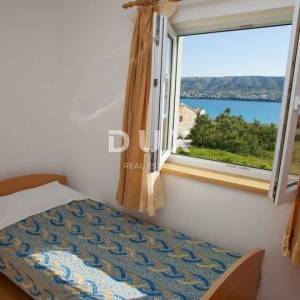 OTOK PAG, PAG - Kuća s 5 apartmana i uhodanim turističkim poslovanjem, 511m2