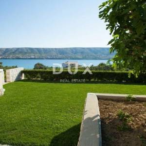 OTOK PAG, PAG - Kuća s 5 apartmana i uhodanim turističkim poslovanjem, 511m2
