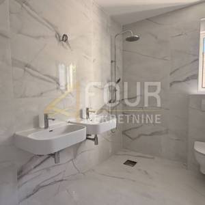 Otok Rab, Banjol, 2s+db, balkon, pogled na more