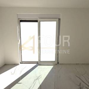 Otok Rab, Banjol, 2s+db, balkon, pogled na more