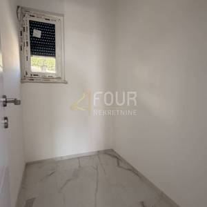 Otok Rab, Banjol, 3s+db, terasa, pogled na more