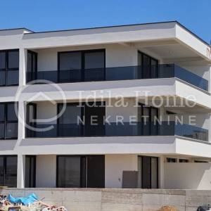 PAG/POVLJANA/NOVOGRADNJA/2 MODERNA PENTHAUSA 75 m2 I 1 APARTMAN NA 1 KATU / 3.300 €/m2 PRILIKA!!