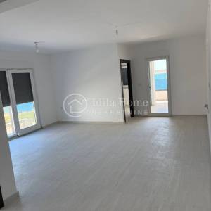 PAG/POVLJANA/NOVOGRADNJA/MODERAN DVOSOBNI APARTMAN 65 M2 SA TERASOM I PARKINGOM/PRILIKA!