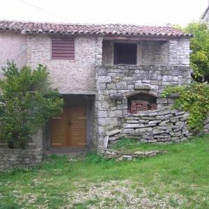 Pazin – stara kamena kuća u srcu Istre, 79 m²