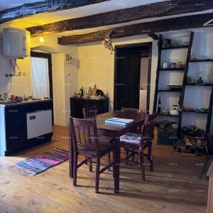 Pazin – stara kamena kuća u srcu Istre, 79 m²