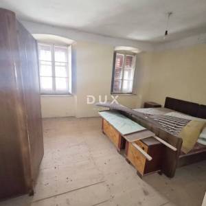 PELJEŠAC, DONJA BANDA - Kuća u nizu za adaptaciju