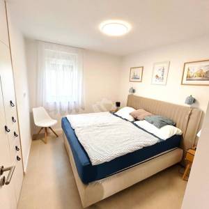 PENTHOUSE S KROVNOM TERASOM, 100 M  OD MORA, PRIVLAKA - ZADAR