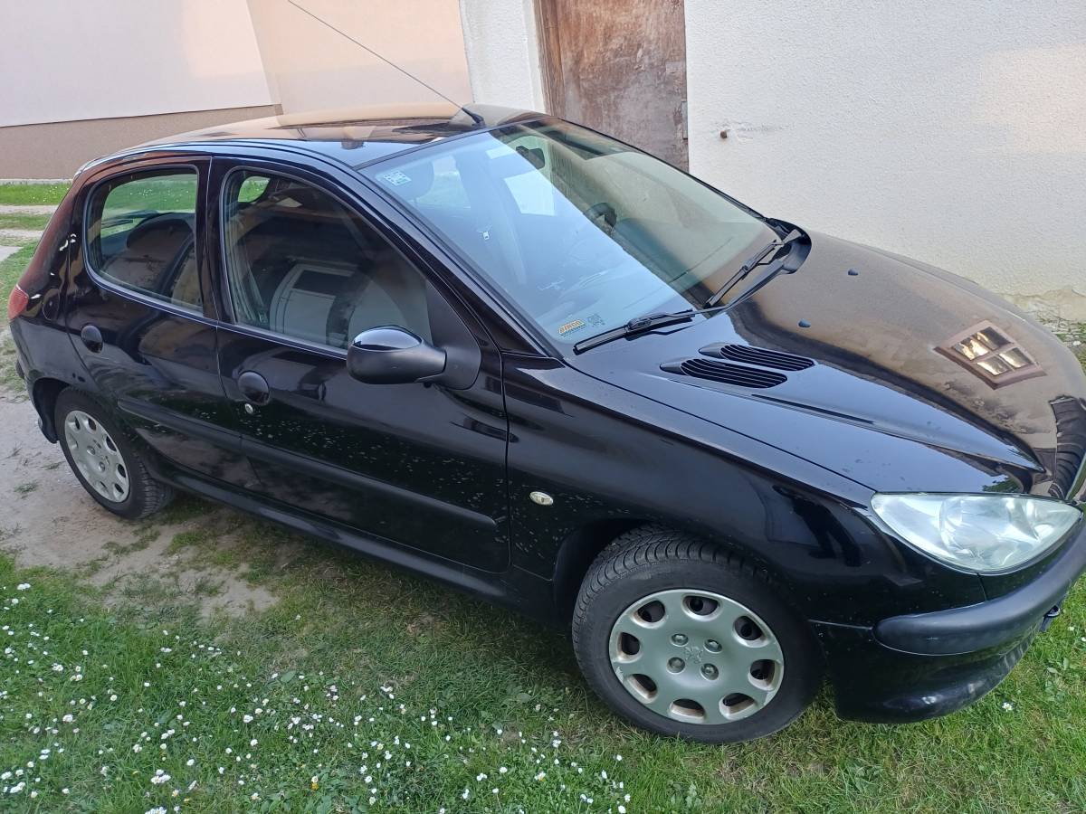 Peugeot 206