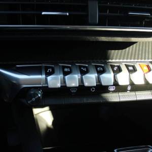 Peugeot 3008 1.5 HDi AUTOMATIK Allure *LED, NAVIGACIJA, KAMERA*