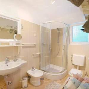 POREČ – ŠPADIĆI, STAN 74,29 m²,  2 MINUTE OD PLAŽE