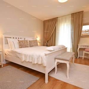 POREČ – ŠPADIĆI, STAN 74,29 m²,  2 MINUTE OD PLAŽE