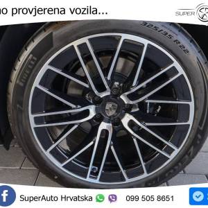 Porsche Cayenne Turbo Electric 1156 KS, PANO+360+GR SJED+HEAD