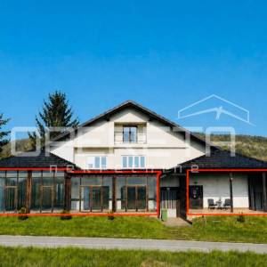 Poslovni prostor i kuća na 4.702 m² uz glavnu cestu Ogulin – Senj