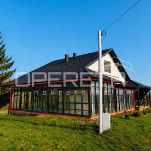 Poslovni prostor i kuća na 4.702 m² uz glavnu cestu Ogulin – Senj