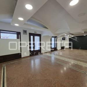 Poslovni prostor za najam u srcu barokne jezgre grada (74,31 m2)