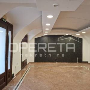 Poslovni prostor za najam u srcu barokne jezgre grada (74,31 m2)