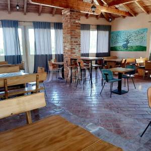 Poslovno-stambena kuća u urbanom naselju,Svetvinčenat okolica