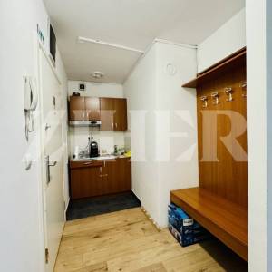 Prečko, zakup uredskog prostora, 70 m2 s 2 PM i spremištem