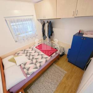 Preko | Apartmanska kuća s 5 jedinica, 500 m od mora